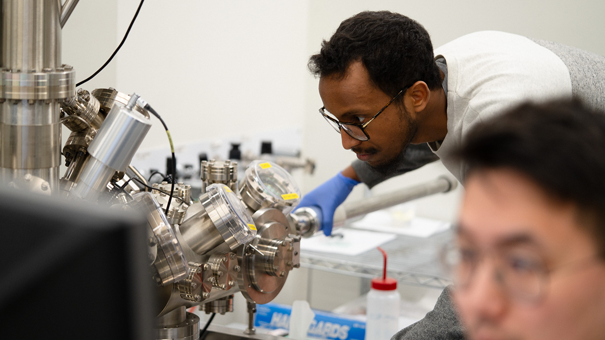 researchers in lab