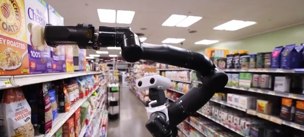 robot in the supermarket image